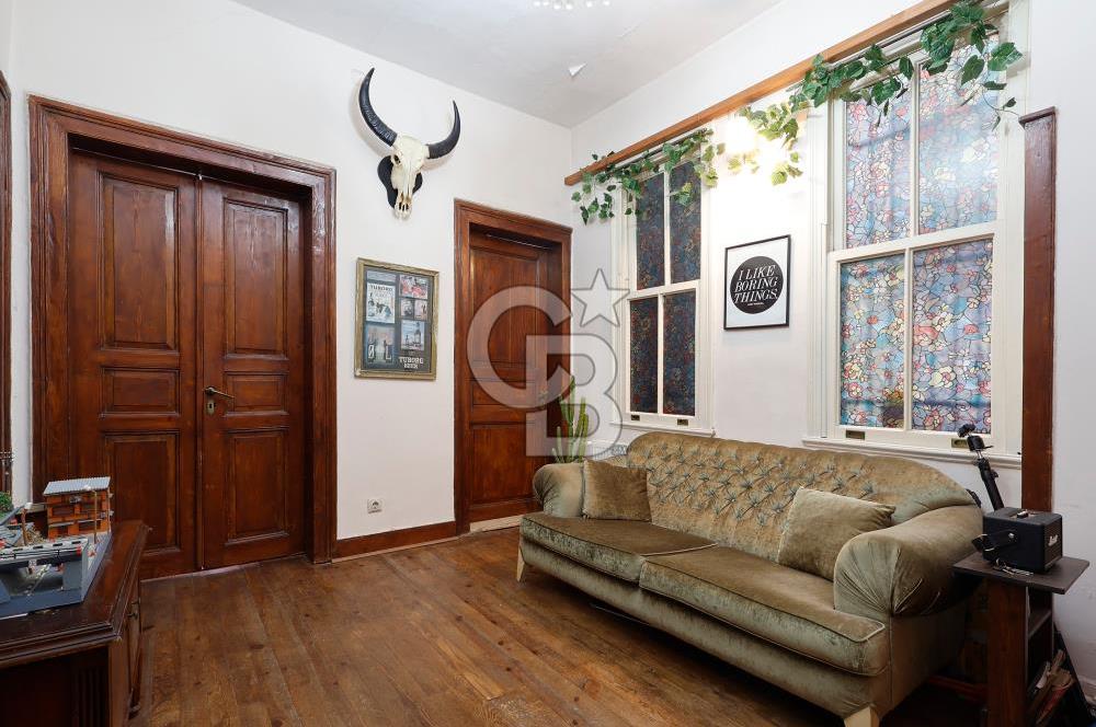 Galata'da Kuleye Yakın Yatırım Değeri Yüksek Daire