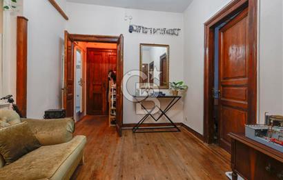 Galata'da Kuleye Yakın Yatırım Değeri Yüksek Daire