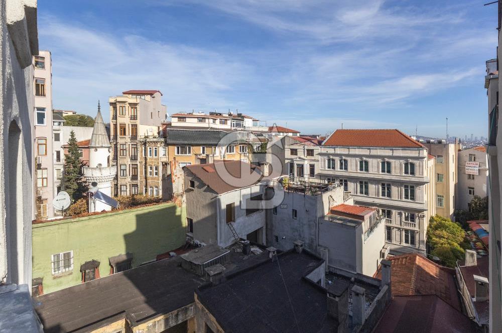 Galata'da Kuleye Yakın Yatırım Değeri Yüksek Daire