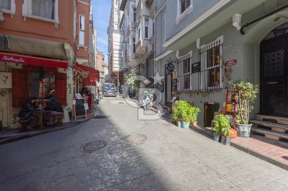Galata'da Kuleye Yakın Yatırım Değeri Yüksek Daire