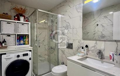 Dekon Suadiye Ametist'te havuz ve yeşilliklere bakan daire.