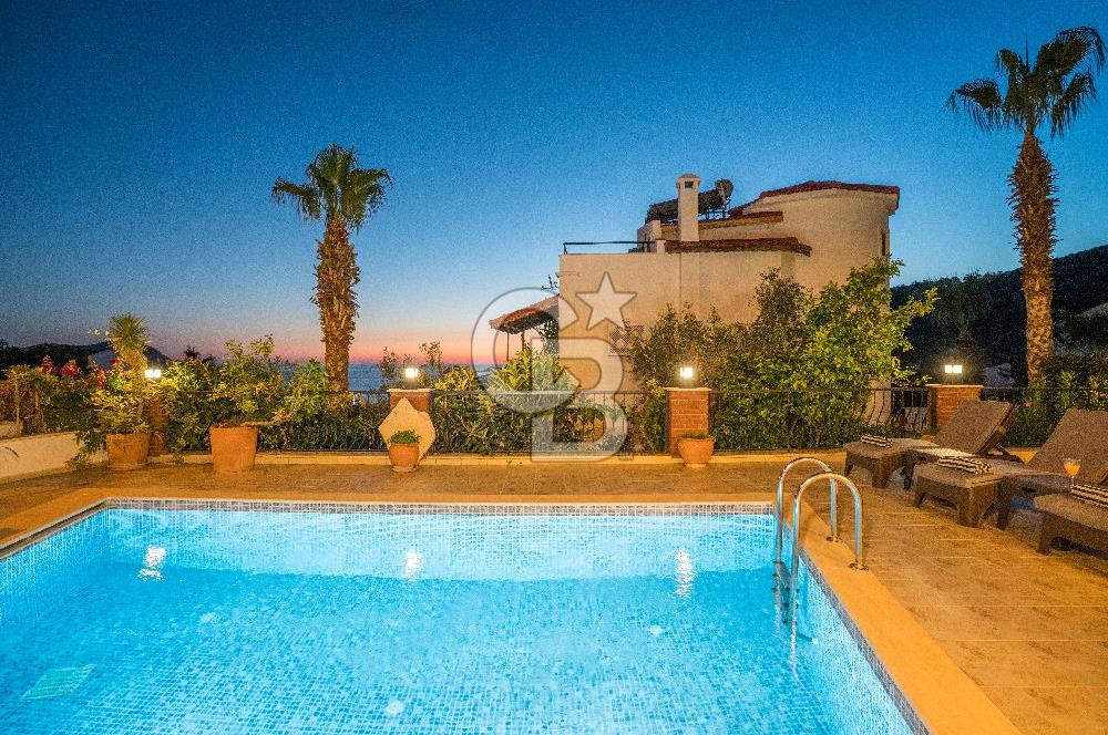 Cb Giz'den Kaş Kalkan Kızıltaş'ta 3+1 Deniz Manzaralı Villa