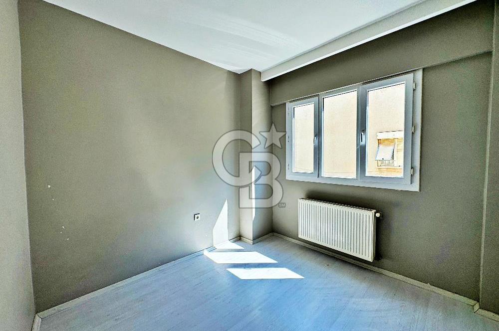 KARŞIYAKA BOSTANLI'DA OTOPARKLI TADİLATLI SATILIK 3+1 DAİRE