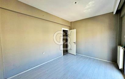 KARŞIYAKA BOSTANLI'DA OTOPARKLI TADİLATLI SATILIK 3+1 DAİRE