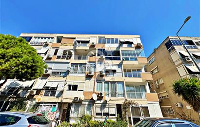 KARŞIYAKA BOSTANLI'DA OTOPARKLI TADİLATLI SATILIK 3+1 DAİRE