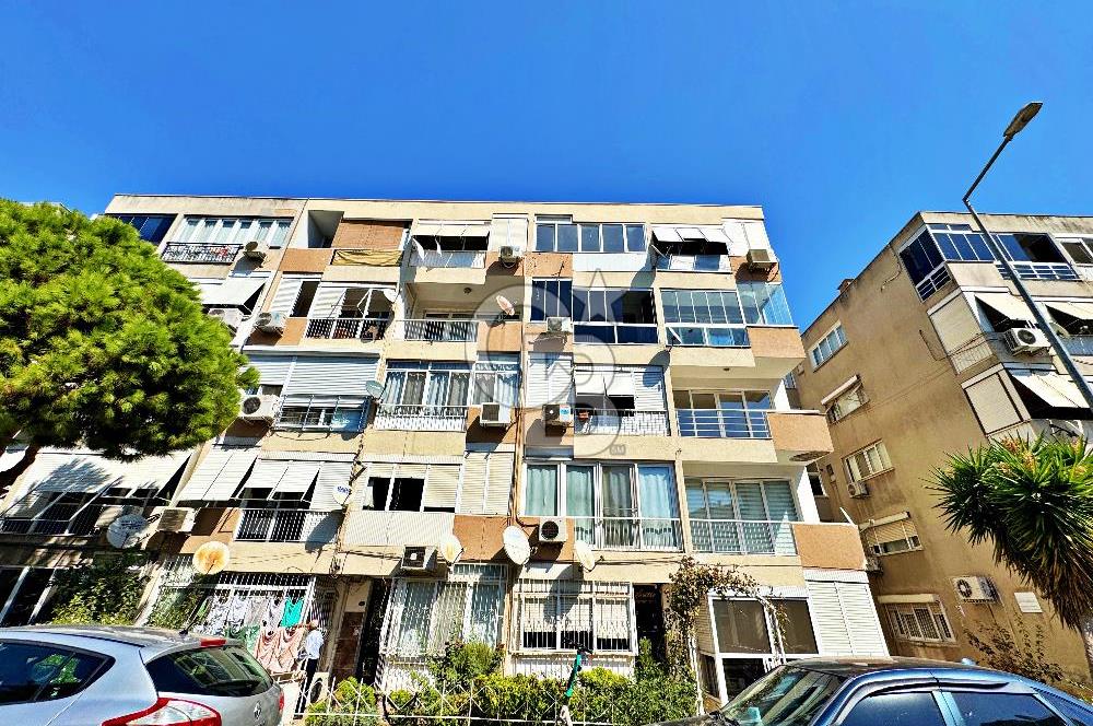 KARŞIYAKA BOSTANLI'DA OTOPARKLI TADİLATLI SATILIK 3+1 DAİRE