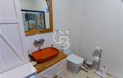 ÇANAKKALE EZİNE DE SATILIKMÜSTAKİL 574 M2 ARSA İÇİNDE TAŞ EV