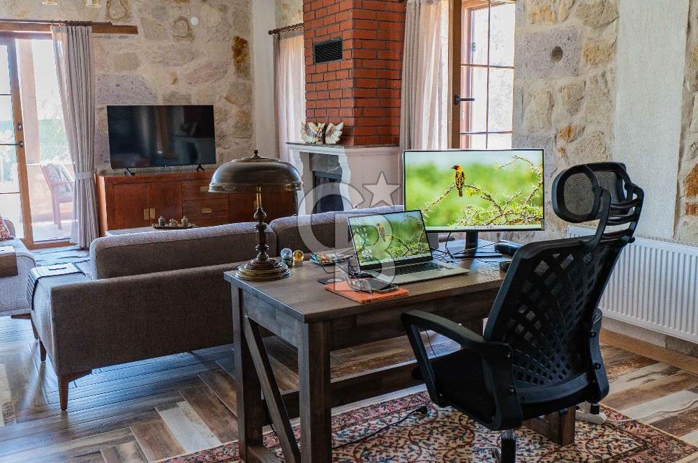 ÇANAKKALE EZİNE DE SATILIKMÜSTAKİL 574 M2 ARSA İÇİNDE TAŞ EV