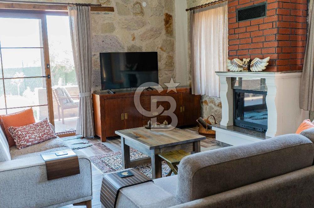 ÇANAKKALE EZİNE DE SATILIKMÜSTAKİL 574 M2 ARSA İÇİNDE TAŞ EV