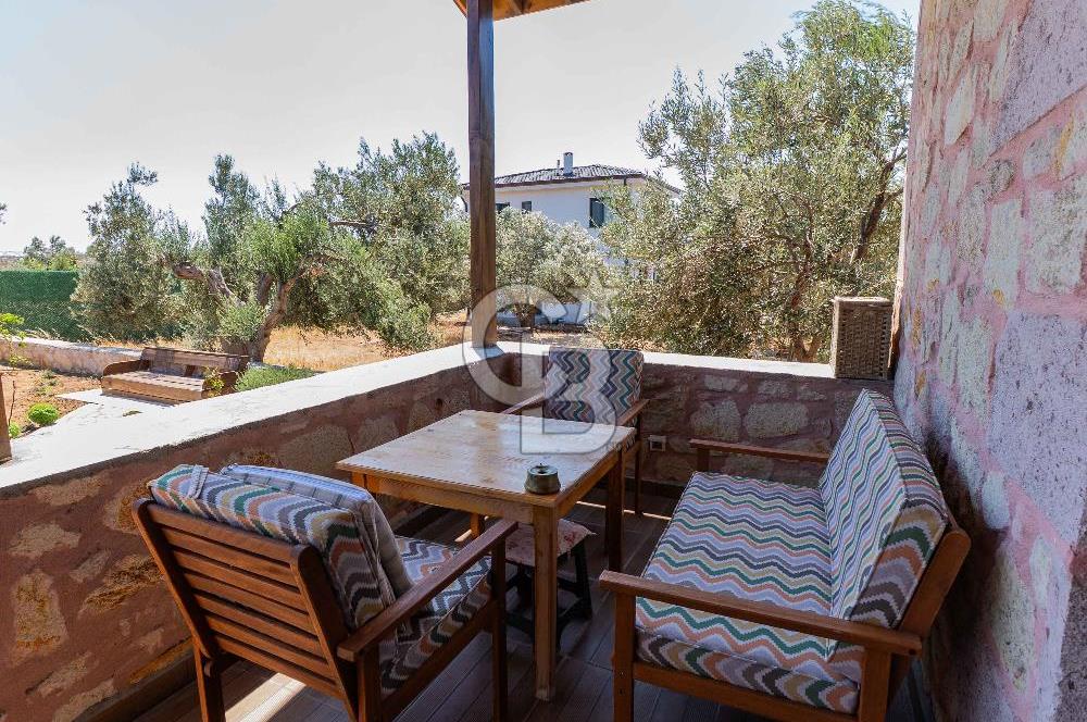 ÇANAKKALE EZİNE DE SATILIKMÜSTAKİL 574 M2 ARSA İÇİNDE TAŞ EV