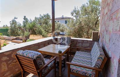 ÇANAKKALE EZİNE DE SATILIKMÜSTAKİL 574 M2 ARSA İÇİNDE TAŞ EV