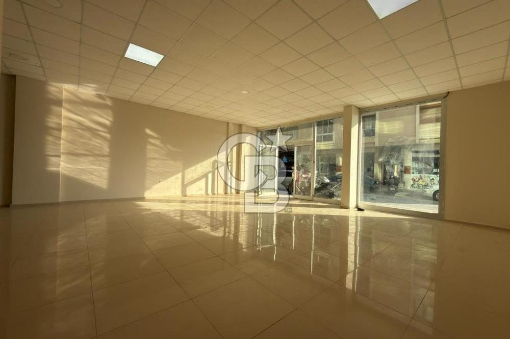 İzmir Seferihisar, Çarşı merkezinde Nejat Hepkon Caddesi üzerinde konumlanan 240 m² ticari nitelikli işyerimiz kiralık olarak sunulmaktadır.