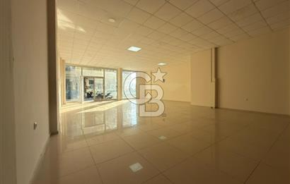 İzmir Seferihisar, Çarşı merkezinde Nejat Hepkon Caddesi üzerinde konumlanan 240 m² ticari nitelikli işyerimiz kiralık olarak sunulmaktadır.