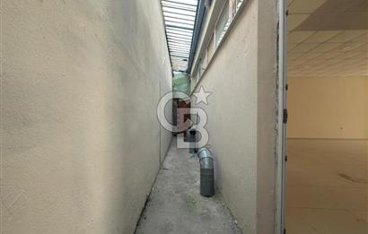 İzmir Seferihisar, Çarşı merkezinde Nejat Hepkon Caddesi üzerinde konumlanan 240 m² ticari nitelikli işyerimiz kiralık olarak sunulmaktadır.