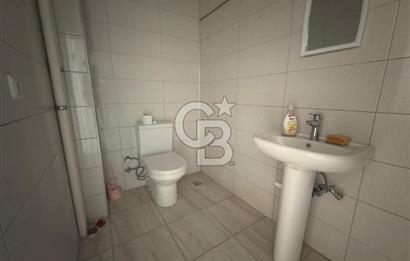 İzmir Seferihisar, Çarşı merkezinde Nejat Hepkon Caddesi üzerinde konumlanan 240 m² ticari nitelikli işyerimiz kiralık olarak sunulmaktadır.