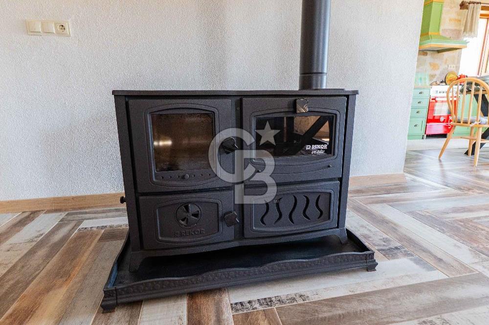 ÇANAKKALE EZİNE DE SATILIKMÜSTAKİL 574 M2 ARSA İÇİNDE TAŞ EV