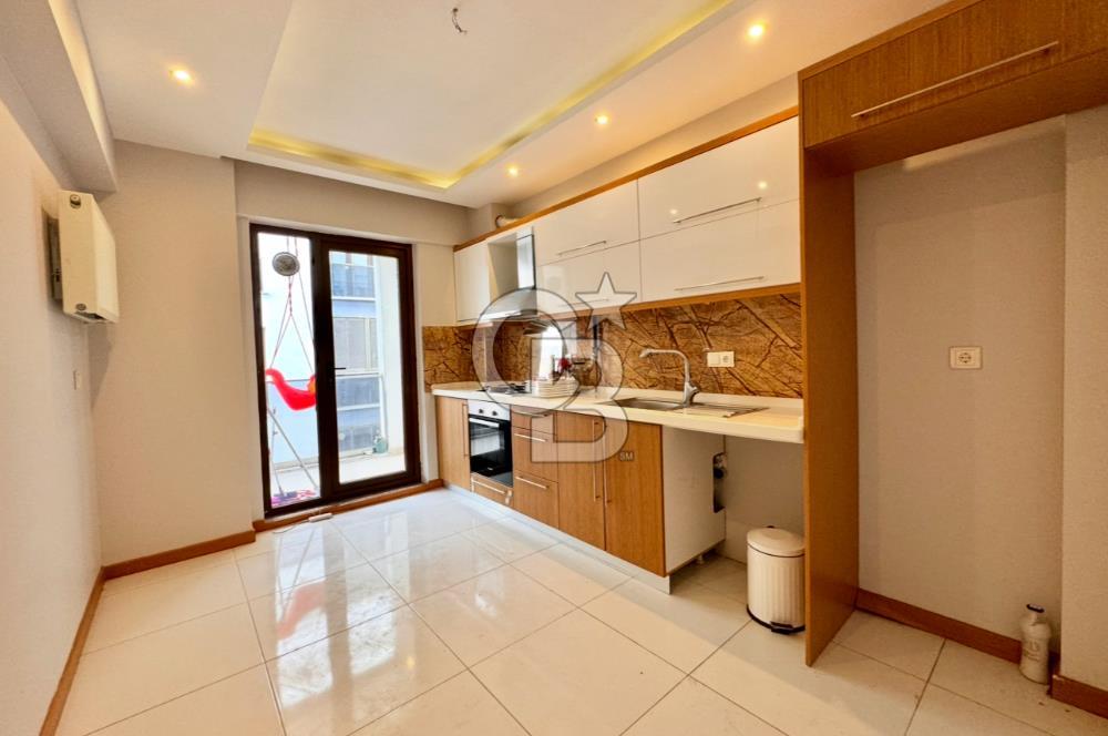 ÇANAKKALE DE LÜKS SİTE İÇİ SATILIK GENİŞ KAPALI MUTFAK 2+1 DAİRE