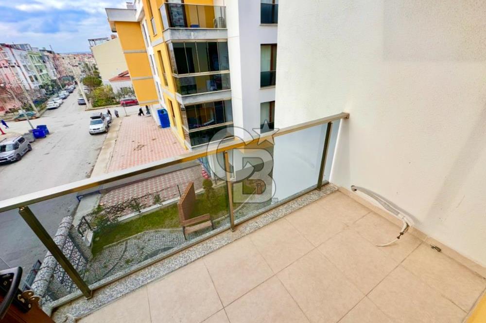 ÇANAKKALE DE LÜKS SİTE İÇİ SATILIK GENİŞ KAPALI MUTFAK 2+1 DAİRE