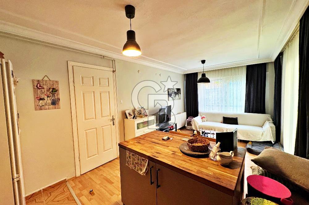 BALÇOVA EĞİTİM MAHALLESİ'NDE BAHÇELİ SATILIK 2+1 DAİRE