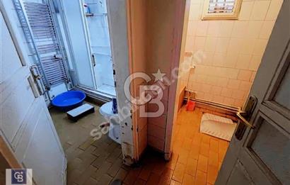 MERKEZDE KOMPLE SATILIK BİNA