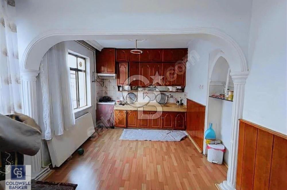 MERKEZDE KOMPLE SATILIK BİNA