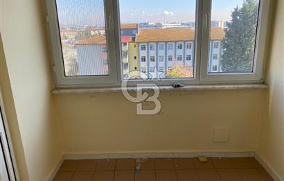 YAHYA KAPTAN'DA ULAŞIMIN MERKEZİ'NDE KİRALIK ARAKAT 3+1 DAİRE