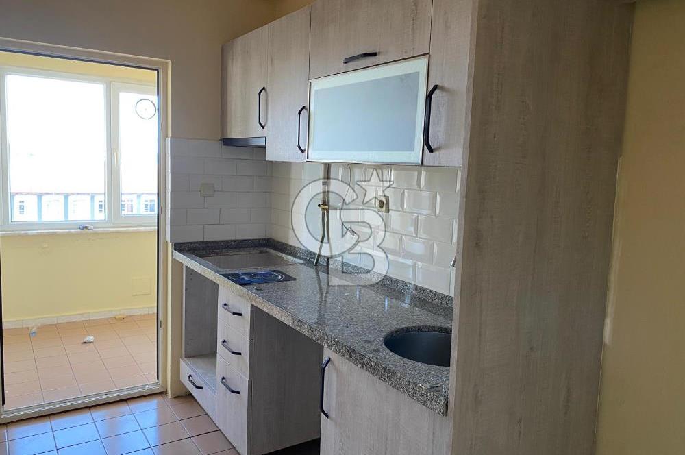 YAHYA KAPTAN'DA ULAŞIMIN MERKEZİ'NDE KİRALIK ARAKAT 3+1 DAİRE