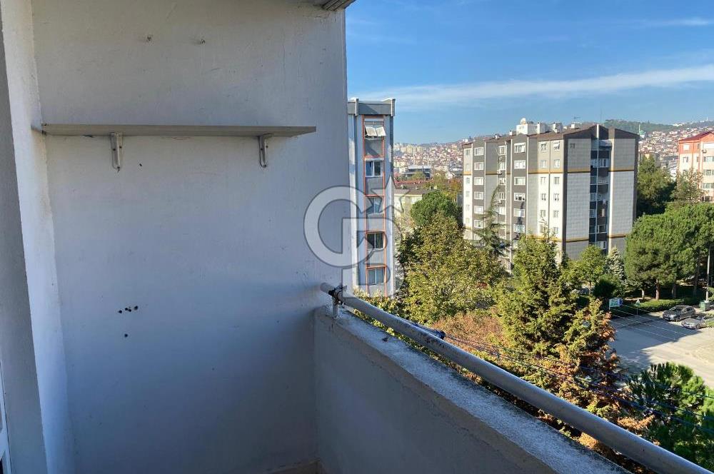 YAHYA KAPTAN'DA ULAŞIMIN MERKEZİ'NDE KİRALIK ARAKAT 3+1 DAİRE