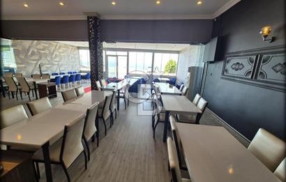 Güzelbahçe Mithatpaşa Caddesi'nde Devren Kiralık Restoran