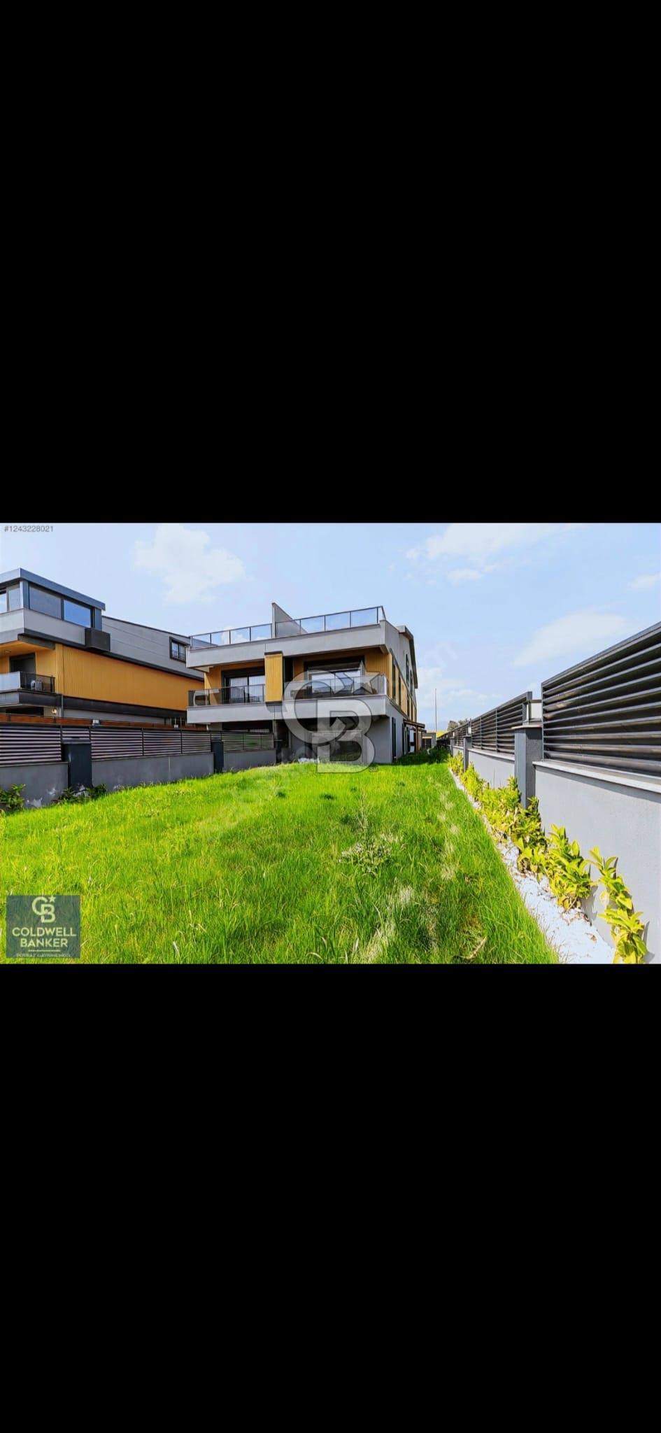 MENDERES COLDWELL BANKER POYRAZ'DAN BARBAROS'TA 270M2 VİLLA...