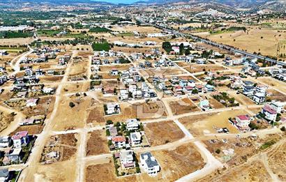 SEFERİHİSAR DÜZCE DE SATILIK İMARLI KÖŞE PARSEL