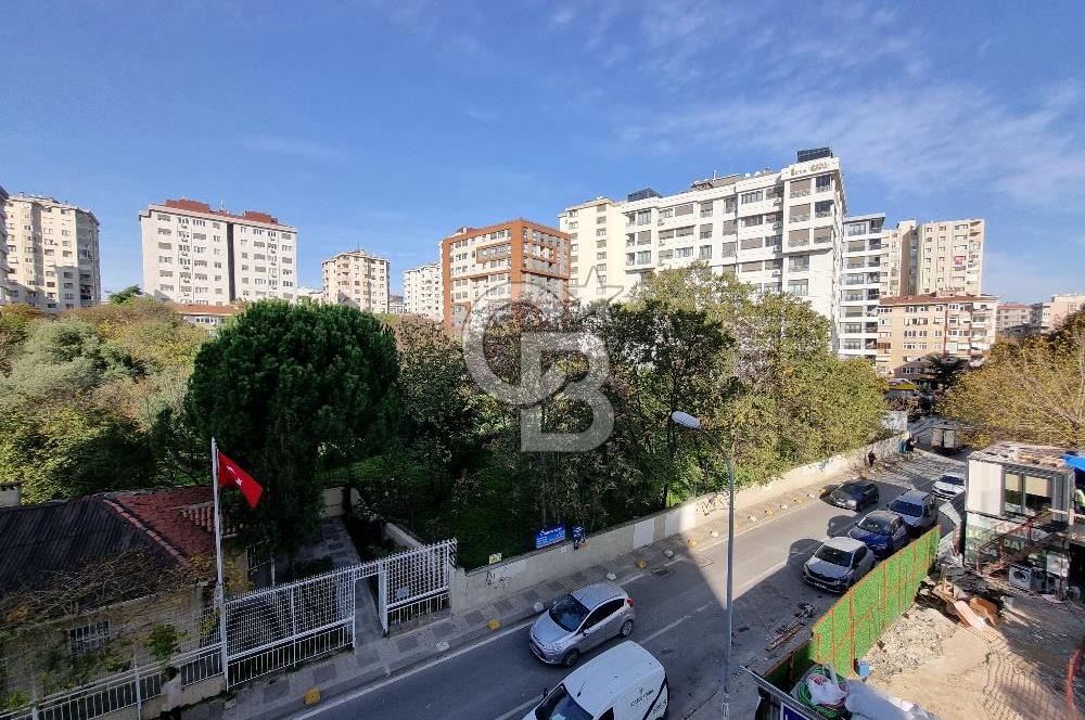 Göztepe Kiralık 3+1 Daire Merkezi Konumda Geniş Daire