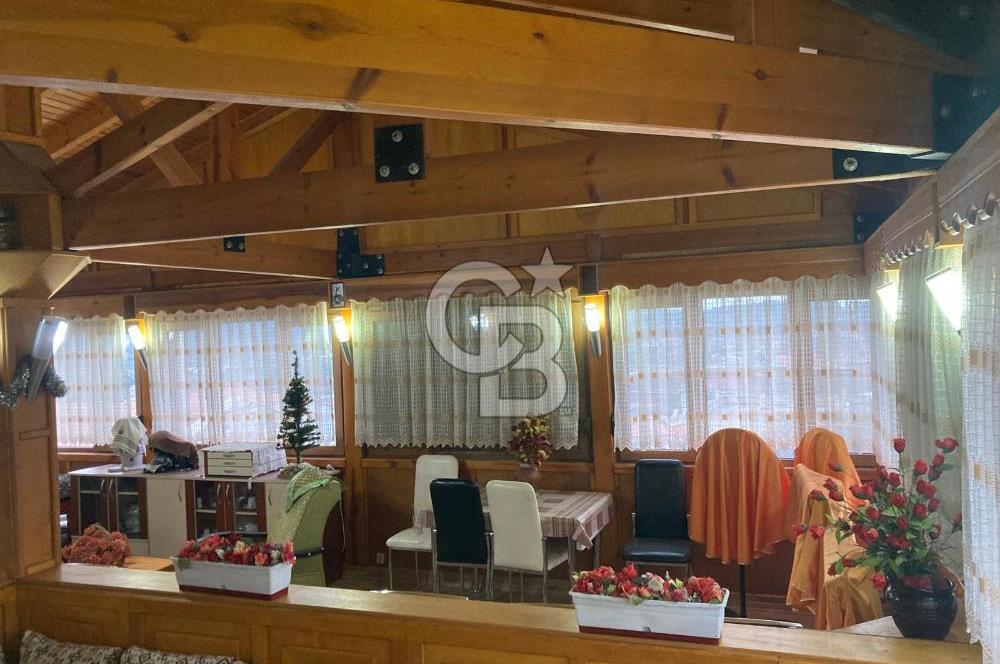 C.B SMYRNA DAN ÇEŞME GERMİYANDA SATILIK KÖŞK TADINDA VİLLA.