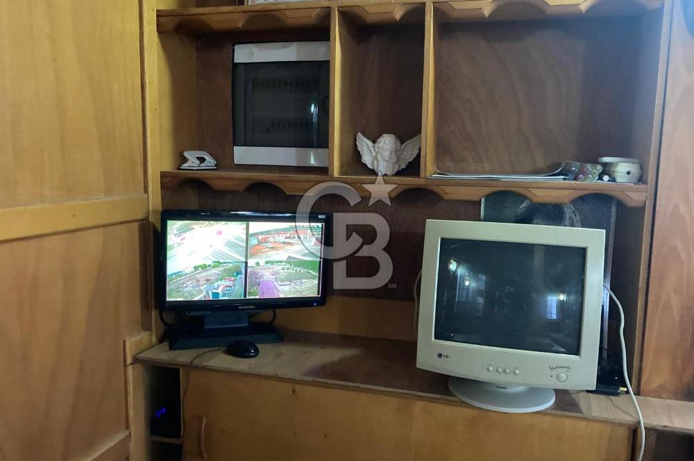 C.B SMYRNA DAN ÇEŞME GERMİYANDA SATILIK KÖŞK TADINDA VİLLA.