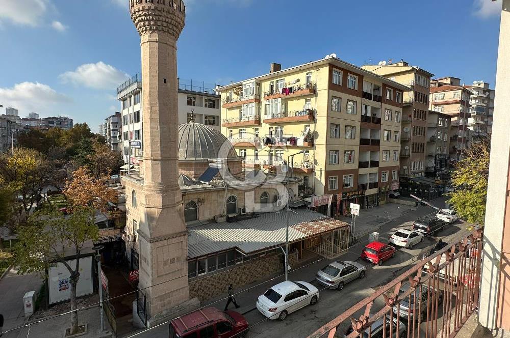 Demetevler Vatan Caddesi Üzerinde KİRALIK DAİRE