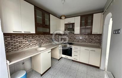 Demetevler Vatan Caddesi Üzerinde KİRALIK DAİRE