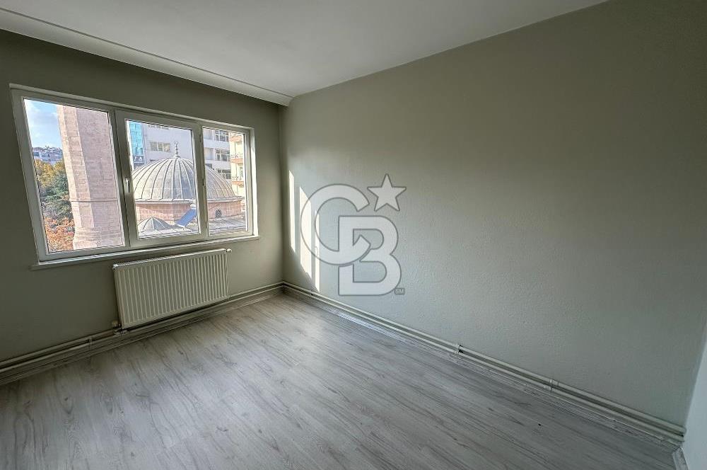 Demetevler Vatan Caddesi Üzerinde KİRALIK DAİRE