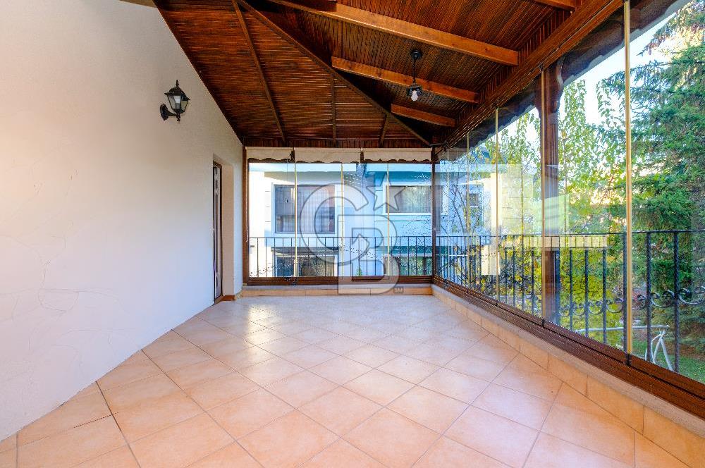 PARKCADDESİNDE GÜVENLİKLİ AYDORUK VİLLALARINDA SATILIK VİLLA