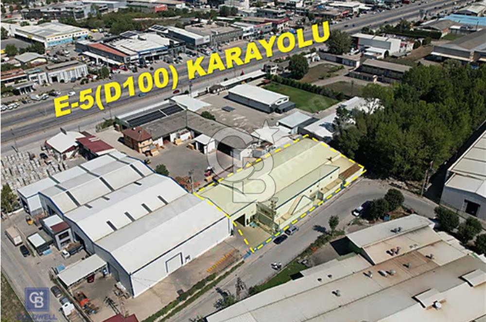 E-5 Yan Yolda 2200 m² Fabrika KDV Dahil Fiyatla Satışta 