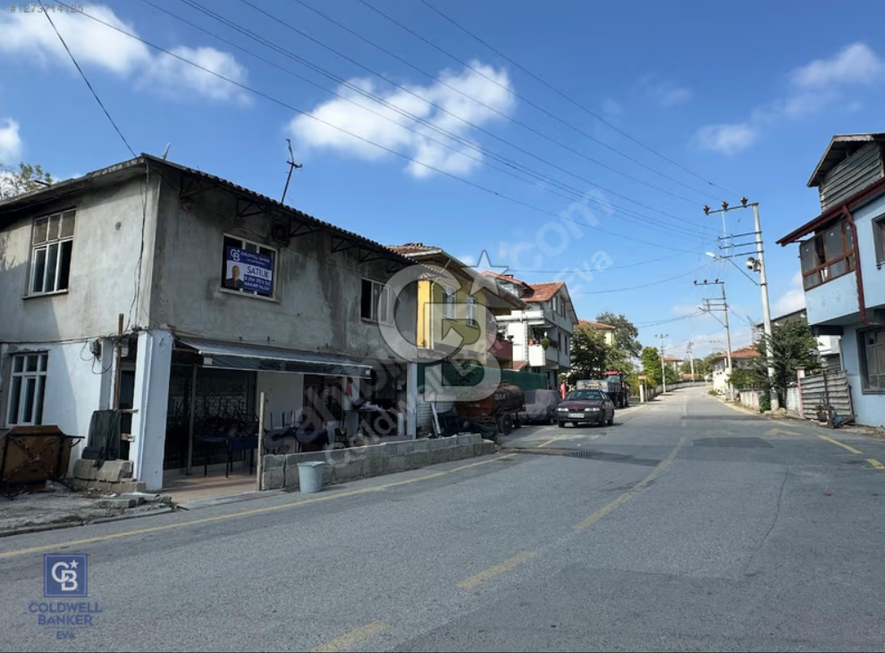 Adapazarının Gelişen Mahallelerinden Taşkısığında Komple Mülk