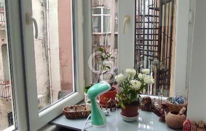 NUR-U ZİYA SOKAKTA YENİLENMİŞ EŞYALI 1+1 KİRALIK DAİRE