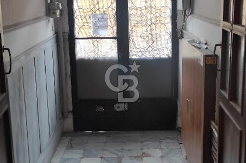 NUR-U ZİYA SOKAKTA YENİLENMİŞ EŞYALI 1+1 KİRALIK DAİRE