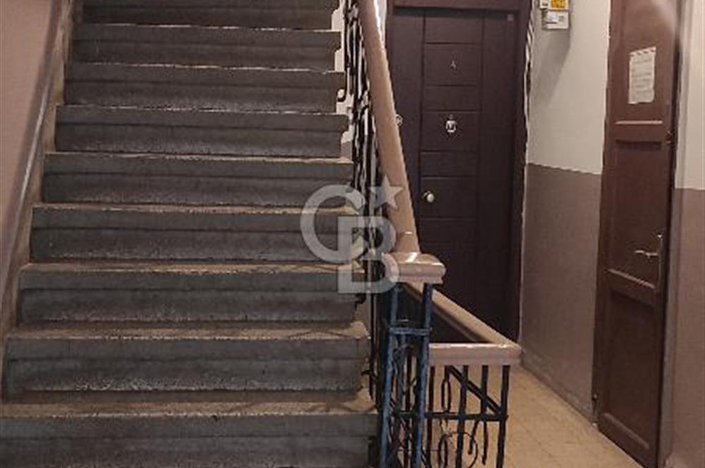 NUR-U ZİYA SOKAKTA YENİLENMİŞ EŞYALI 1+1 KİRALIK DAİRE