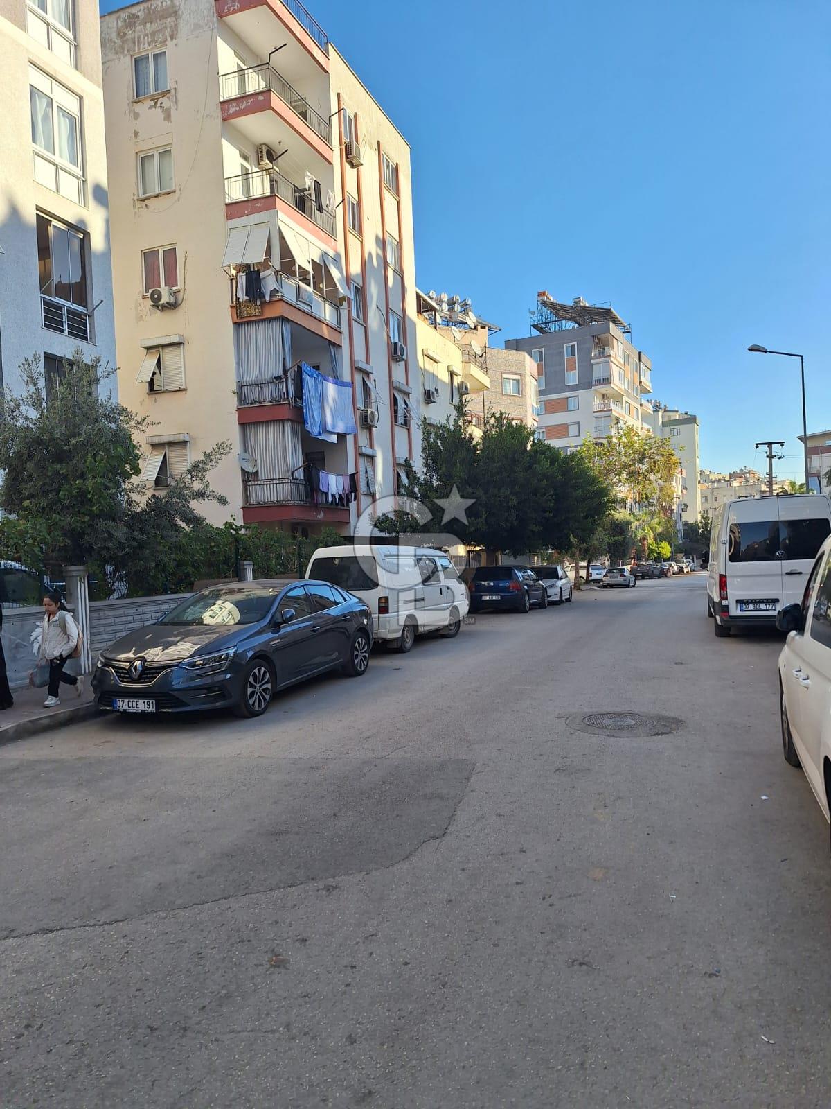 CUMHURİYET MAH 2+1 AYRI MUTFAKLI DOĞALGAZLI SATILIK DAİRE