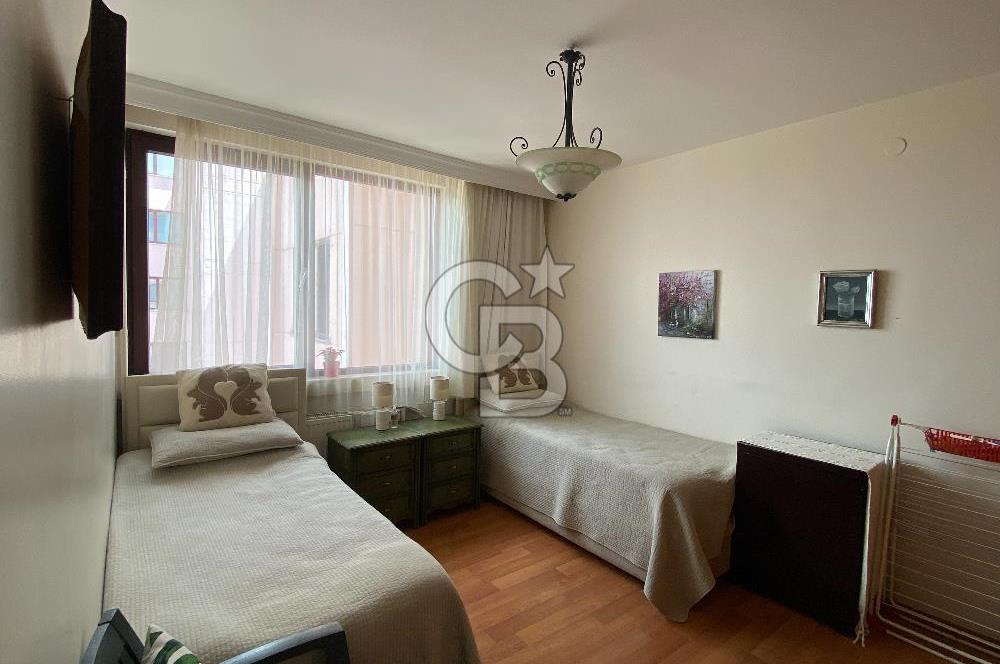 PEMBE KÖŞK KONUT SİTESİ ARA KATTA MANZARALI SATILIK 3+1 DAIRE