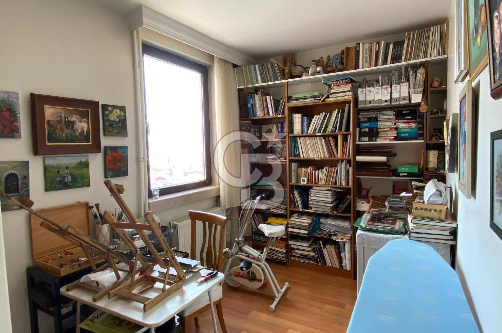 PEMBE KÖŞK KONUT SİTESİ ARA KATTA MANZARALI SATILIK 3+1 DAIRE