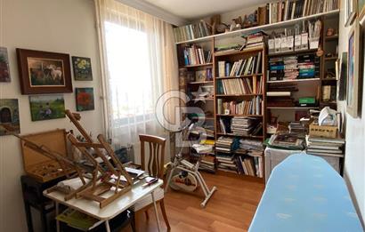 PEMBE KÖŞK KONUT SİTESİ ARA KATTA MANZARALI SATILIK 3+1 DAIRE