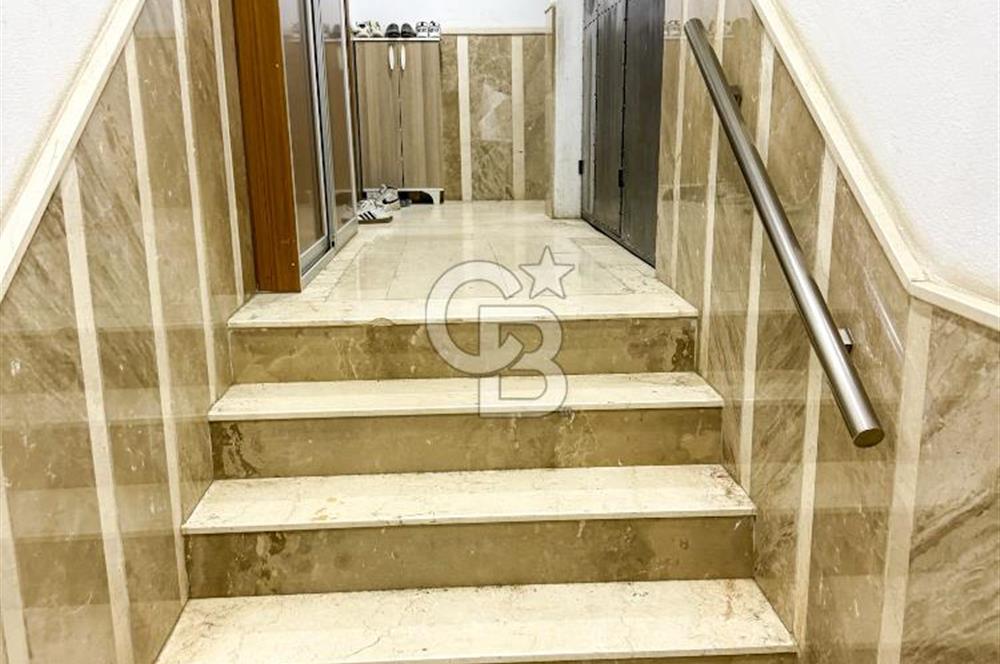 Gaziemir Meydanda 2+1 Geniş, Kapalı Mutfak Satılık Daire