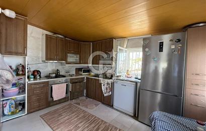 Urla İskele de satılık Tek katlı bahçeli Ev