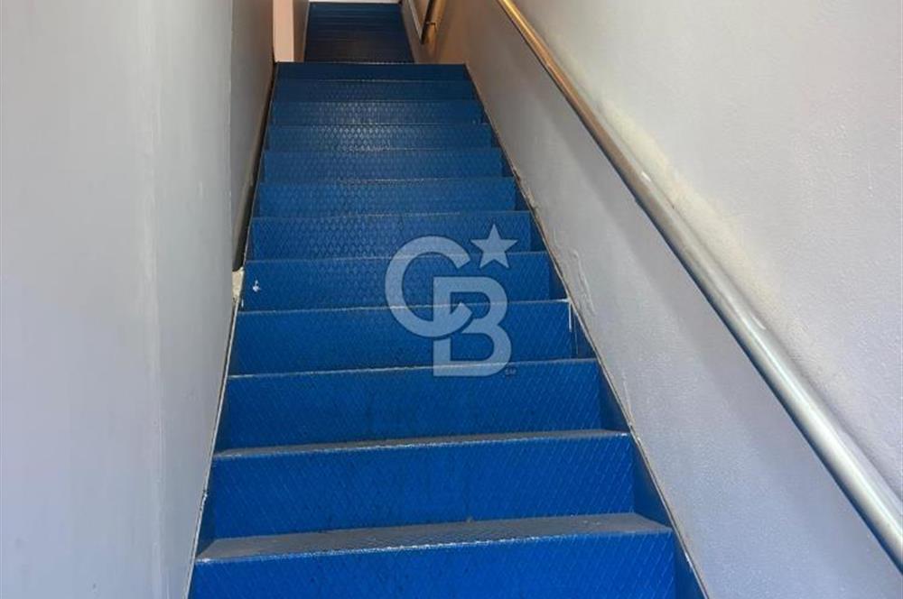 BAŞİSKELE SANAYİ SİTESİNDE DONANIMLI, İÇİ YAPILI SATILIK İŞ YERİ